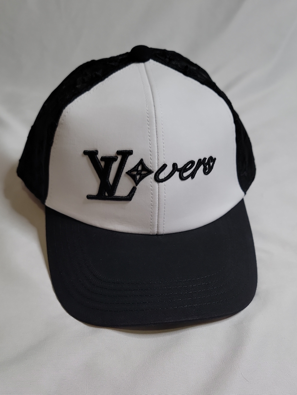 Louis Vuitton LV Vers Mesh Black and White Logo Baseball Cap